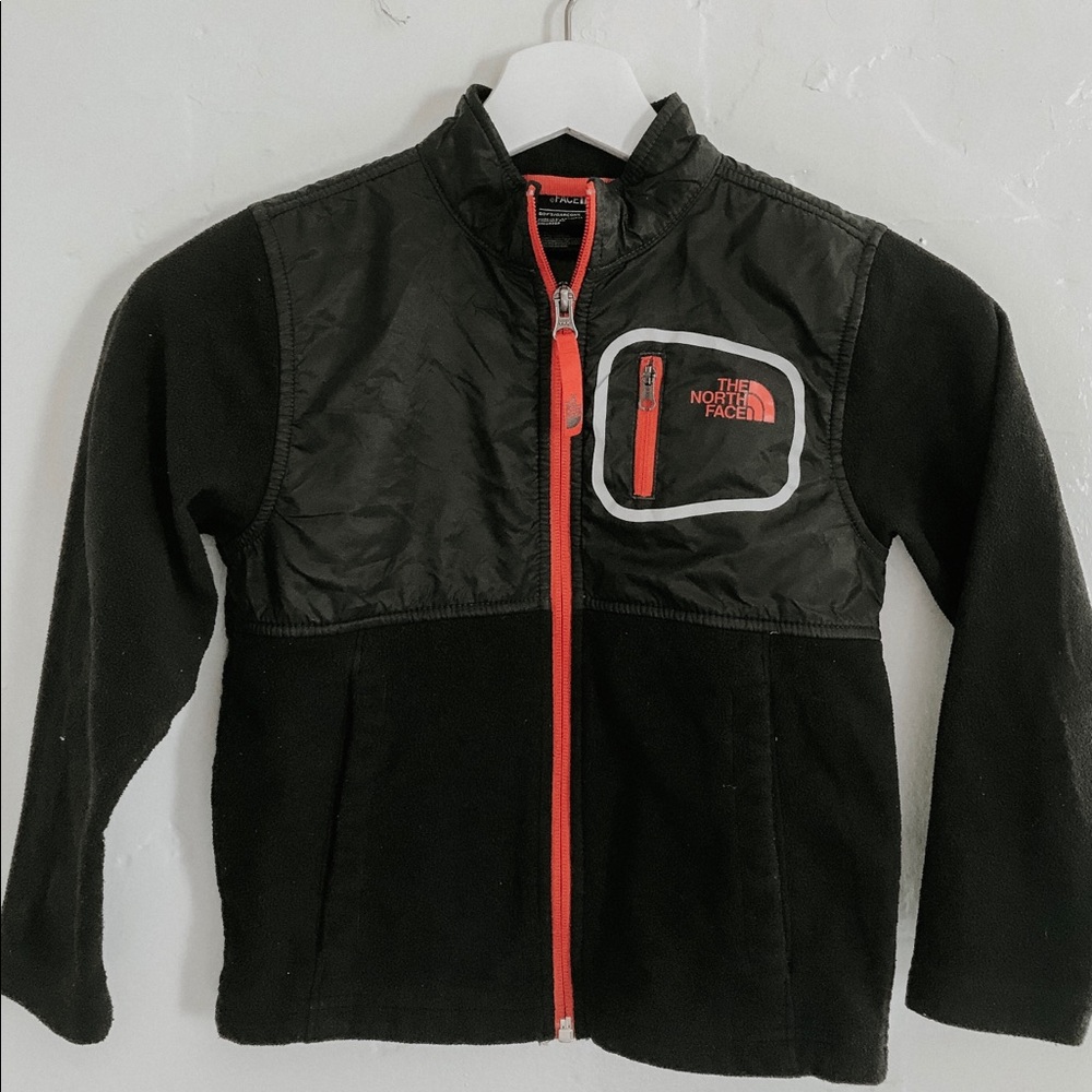 North Face Fleece Jacket. //